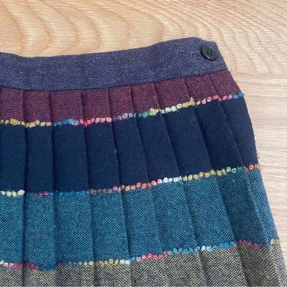 VINTAGE 80s Wool Tweed Rainbow Plaid Pleated Mini Skirt Size XS - Picture 3 of 6
